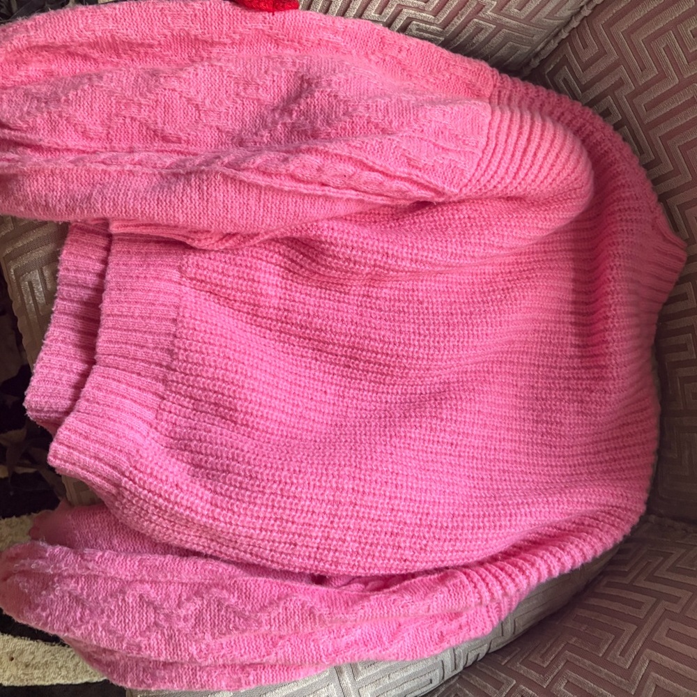 Pink Roses Sweater - Picture 2 of 2